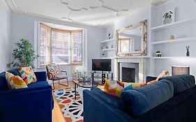 The Townhouse By My Getaways Free Parking