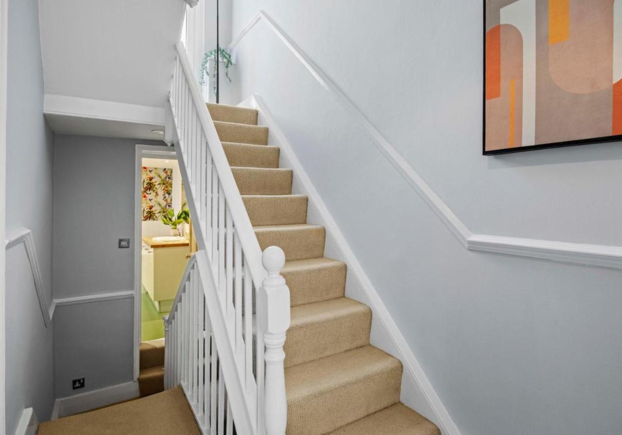 The Townhouse By My Getaways Free Parking Villa Brighton Exterior photo
