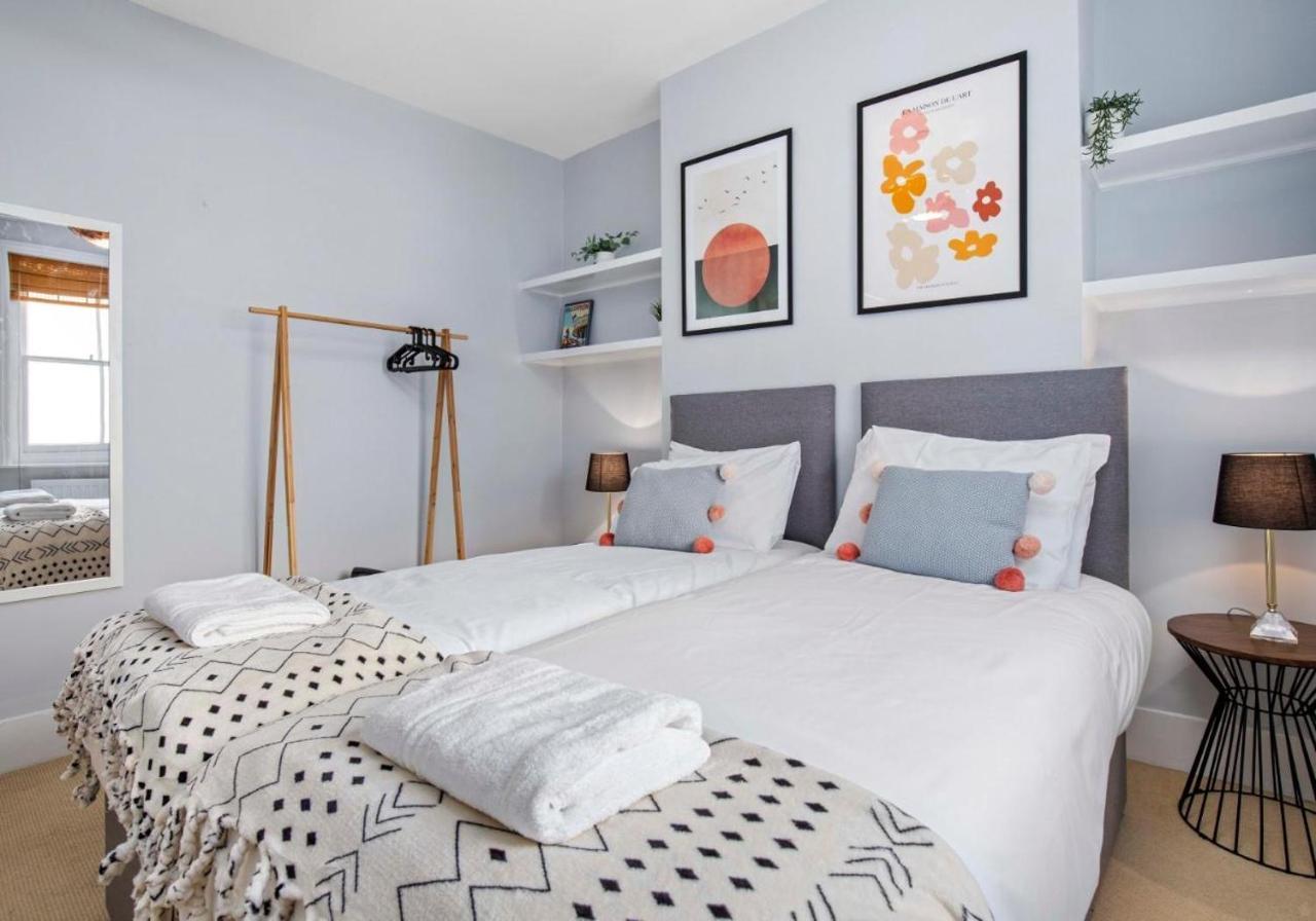 The Townhouse By My Getaways Free Parking Villa Brighton Exterior photo